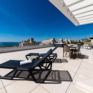 احجز هنا